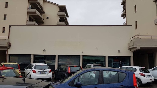 Foto Locale commerciale a Sesto Fiorentino Sesto Città di 280 m² in vendita