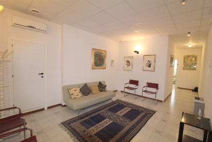 Foto Ufficio a Monteriggioni Belverde di 140 m² con 6 locali in vendita