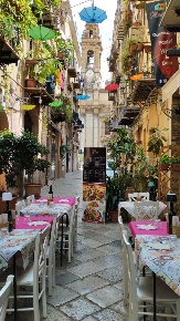 Foto Attività commerciale in Via dell'Orologio 22, Palermo Castellammare