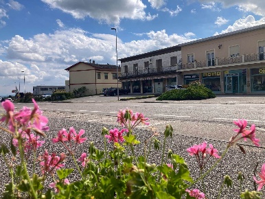 Foto Attività commerciale a Tregnago Centro di 627 m² in vendita