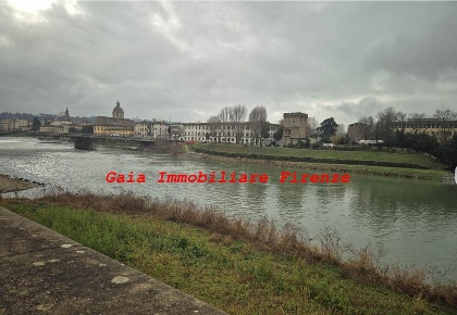 Foto Ufficio a Firenze Fortezza - Stazione di 230 m² con 9 locali