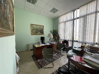 Foto Ufficio a Livorno Porto di 90 m² con 3 locali in vendita