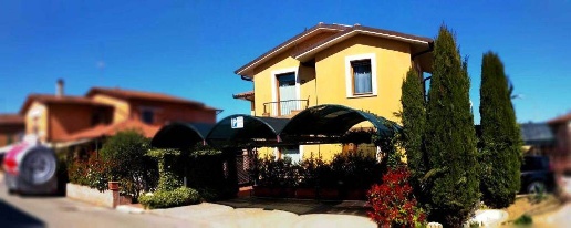 Foto Hotel a Montepulciano di 850 m² in affitto