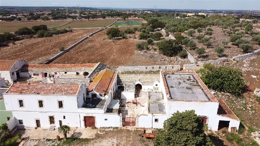 Foto Cessione attività a Putignano di 600 m² con 18 locali in vendita