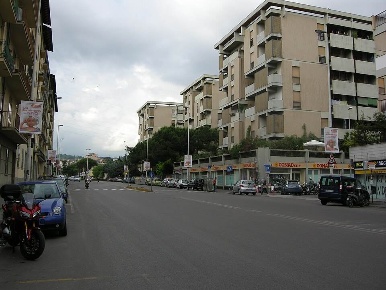 Foto Locale commerciale a Firenze Ponte di Mezzo - Circondaria di 190 m²