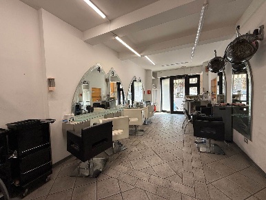 Foto Attività commerciale in Via Ferdinando Paoletti, Firenze di 33 m²
