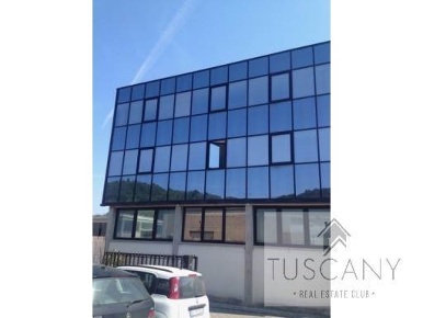 Foto Ufficio a Barberino Tavarnelle Sambuca di 250 m² con 4 locali