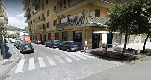Foto Negozio a Salerno Pastena - Pastena Alta di 20 m² con 1 locali