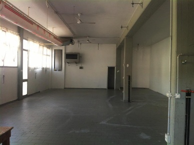 Foto Magazzino a Signa Centro di 200 m² con 1 locali in vendita