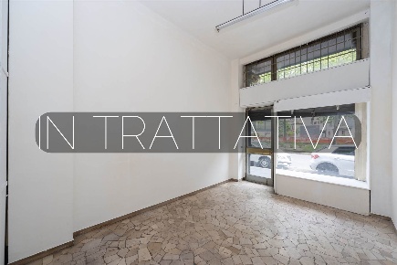Foto Negozio in Viale Ranzoni 7, Milano San Siro di 24 m² con 1 locali