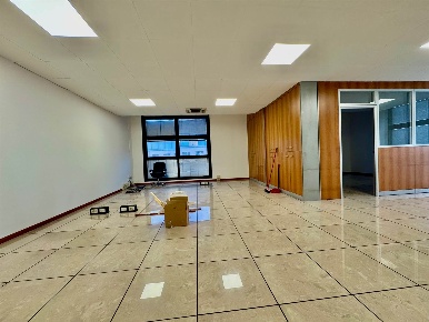 Foto Ufficio a Venezia Marghera - Catene di 120 m² con 2 locali in affitto