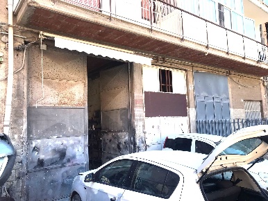 Foto Magazzino in Via Fossa della Creta, Catania di 80 m² con 2 locali
