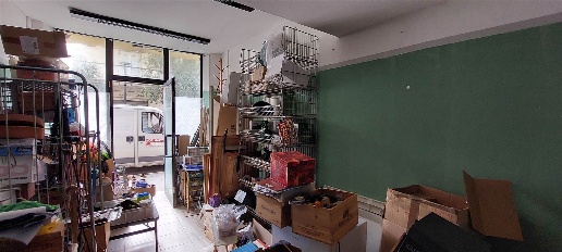 Foto Negozio a Grosseto Marina di Grosseto di 26 m² con 1 locali in vendita