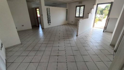 Foto Ufficio a Mercato Saraceno di 63 m² con 2 locali in affitto