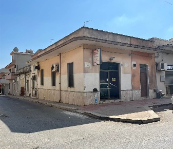 Foto Negozio in Via Pascoli e via dei ciclamini, Pachino Centro di 100 m²