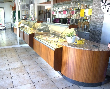 Foto Attività commerciale in via nievo  1, Sesto Fiorentino Sesto Città