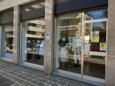 Foto Negozio a Bergamo Stazione di 212 m² con 1 locali in affitto