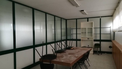 Foto Ufficio a Collesalvetti Stagno di 600 m² con 12 locali in affitto