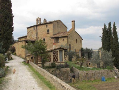 Foto Agriturismo a Montecatini Val di Cecina di 600 m² con 18 locali