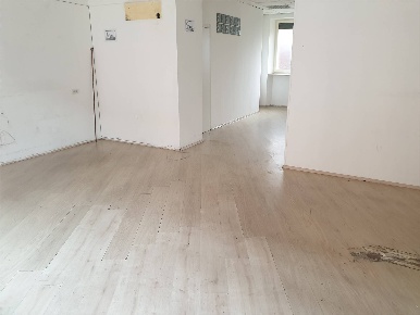 Foto Negozio a Castel San Giovanni Centro di 90 m² con 2 locali in vendita