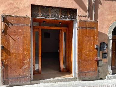 Foto Negozio a Città di Castello Centro di 50 m² con 1 locali in vendita