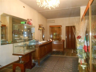 Foto Attività commerciale a Salsomaggiore Terme Centro di 40 m² in affitto