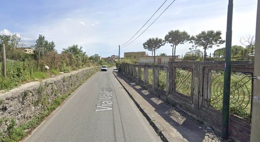 Foto Attività commerciale a Cercola di 1900 m² in vendita