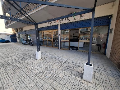 Foto Negozio in via Giacinto Carini 22, Palermo De Gasperi - Croce Rossa
