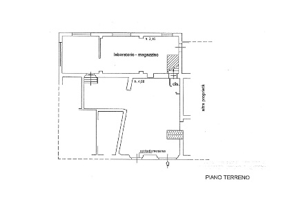 Foto Locale commerciale a Poggibonsi Centro di 200 m² con 2 locali