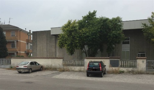 Foto Magazzino a Borgo Virgilio Cappelletta di 1583 m² con 5 locali