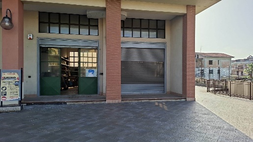 Foto Magazzino a Bellizzi Centro di 130 m² in vendita