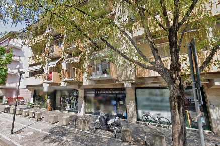 Foto Negozio a Bolzano Europa - Novacella di 40 m² con 1 locali in vendita