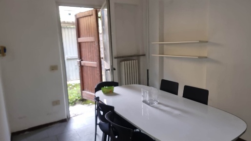 Foto Ufficio a Fidenza Centro di 32 m² con 2 locali in affitto