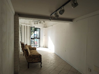 Foto Negozio in Via della Concordia 134, Catania Via delle Calcare di 64 m²