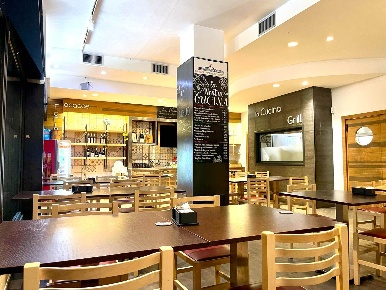 Foto Attività commerciale in Via dei pini, Pieve Emanuele Centro di 200 m²