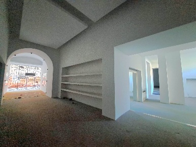 Foto Negozio in Corso Italia  14, Viterbo Sacrario - Piazza della Rocca