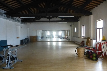 Foto Locale commerciale a San Severino Marche Centro di 160 m² in affitto