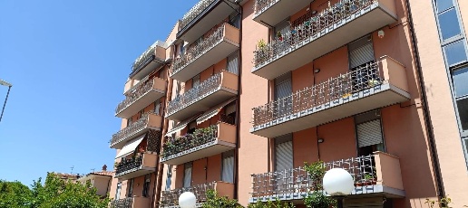 Foto Attico a Foligno Viale Firenze, Paciana di 120 m² con 3 locali