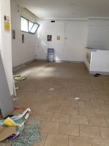Foto Negozio in Via Amendola 41, Salerno Pastena - Pastena Alta di 80 m²