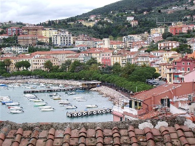 Foto Negozio a Lerici Lerici Paese di 40 m² con 1 locali in vendita