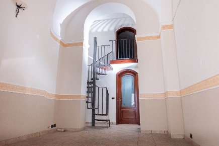 Foto Locale commerciale in Via Firenze 155, Catania di 42 m² con 3 locali