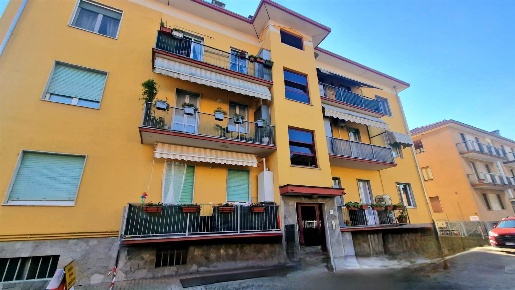 Foto Laboratorio in Via Petiva 11, Biella Masarone di 110 m² con 2 locali