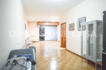 Foto Ufficio in via provinciale, Medolla di 70 m² con 2 locali in affitto