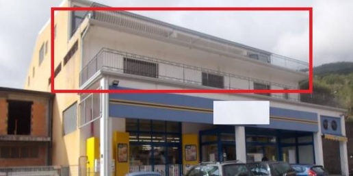 Foto Negozio a Zafferana Etnea Centro di 600 m² con 1 locali in vendita