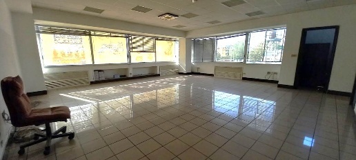 Foto Ufficio in variante 7 bis, Nola Centro di 700 m² con 11 locali