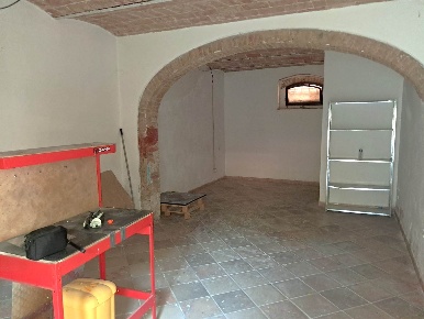 Foto Magazzino in VIA PIAVE  8, Poggibonsi Centro di 33 m² con 1 locali
