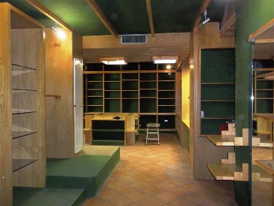 Foto Negozio a Pistoia Bottegone di 104 m² con 3 locali in vendita