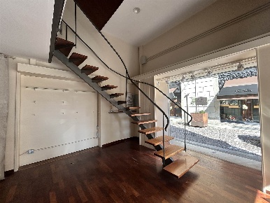 Foto Negozio a Piacenza Centro Storico di 58 m² con 3 locali in affitto
