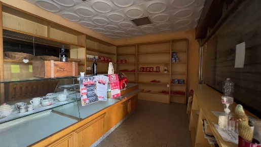Foto Negozio a Granze Centro di 150 m² con 3 locali in vendita