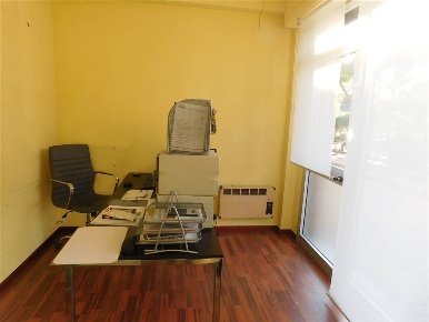 Foto Attività commerciale in Via Pasteur, Bordighera Due Strade di 40 m²